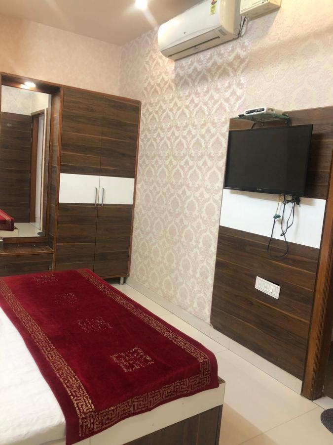 Hotel Robin Inn أمريتسار المظهر الخارجي الصورة