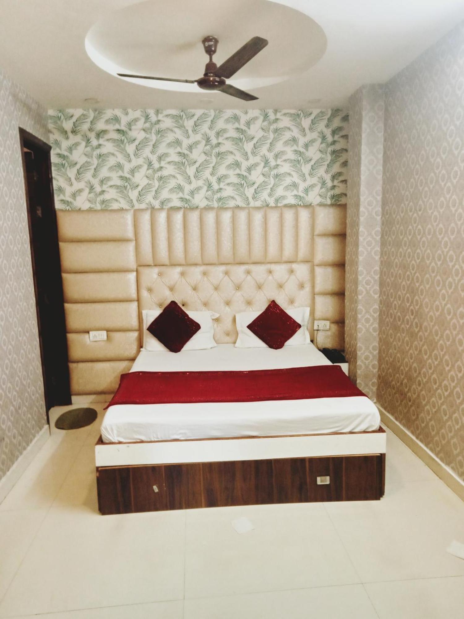 Hotel Robin Inn أمريتسار المظهر الخارجي الصورة