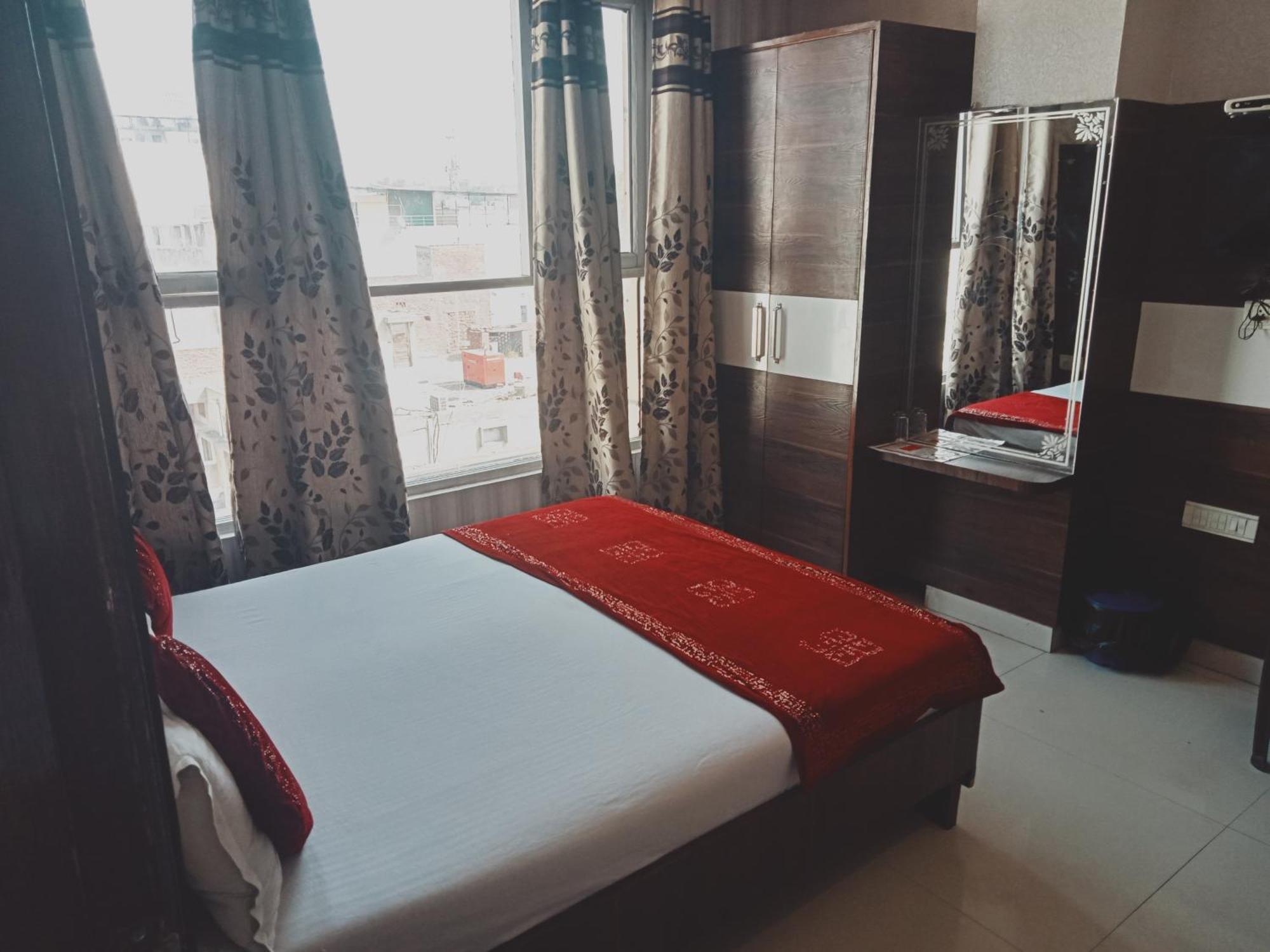 Hotel Robin Inn أمريتسار المظهر الخارجي الصورة