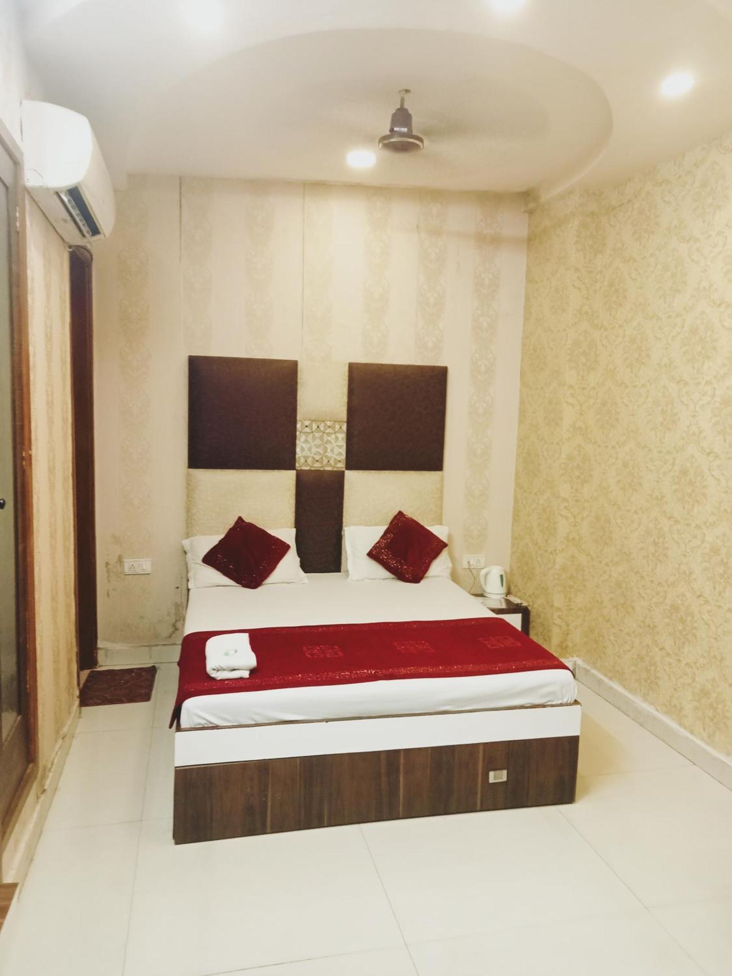 Hotel Robin Inn أمريتسار الغرفة الصورة